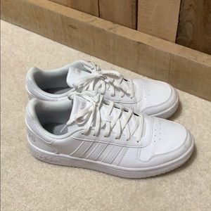 Size 10 NWT, Adidas tennis shoes